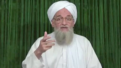 أيمن الظواهري زعيم القاعدة الذي أعلنت الولايات المتحدة عن مقتله